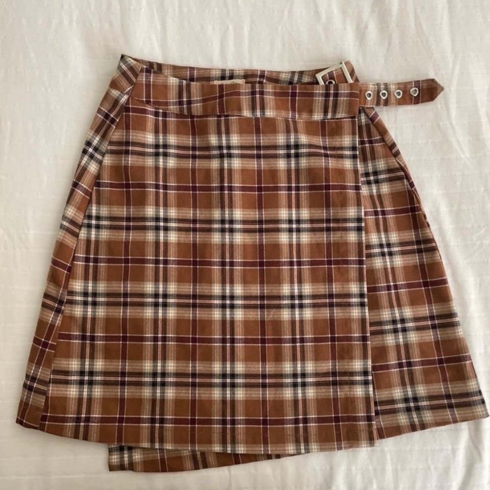 Brandy Melville Emerson plaid skirt